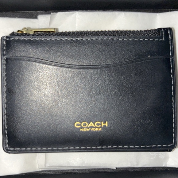 Coach Essential Card Holder Wallet - Picture 9 of 11